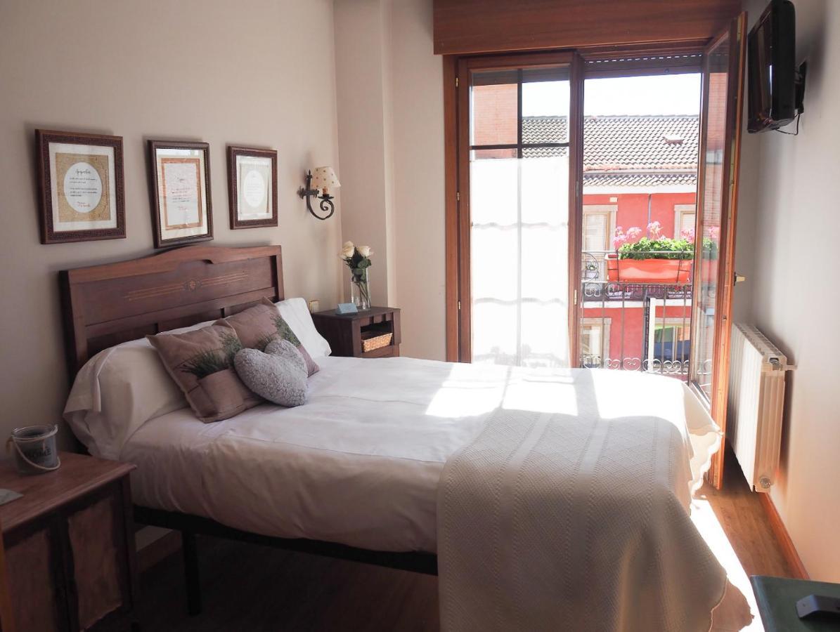Monzón de Campos Hotel Rural La Concordia מראה חיצוני תמונה